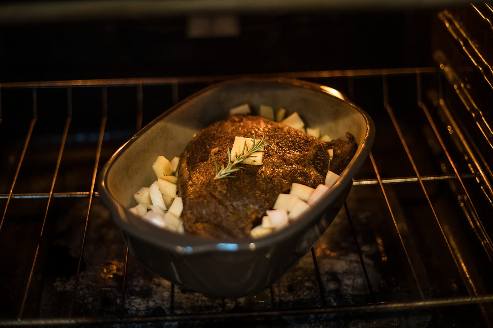 how to cook a chuck roast in the oven